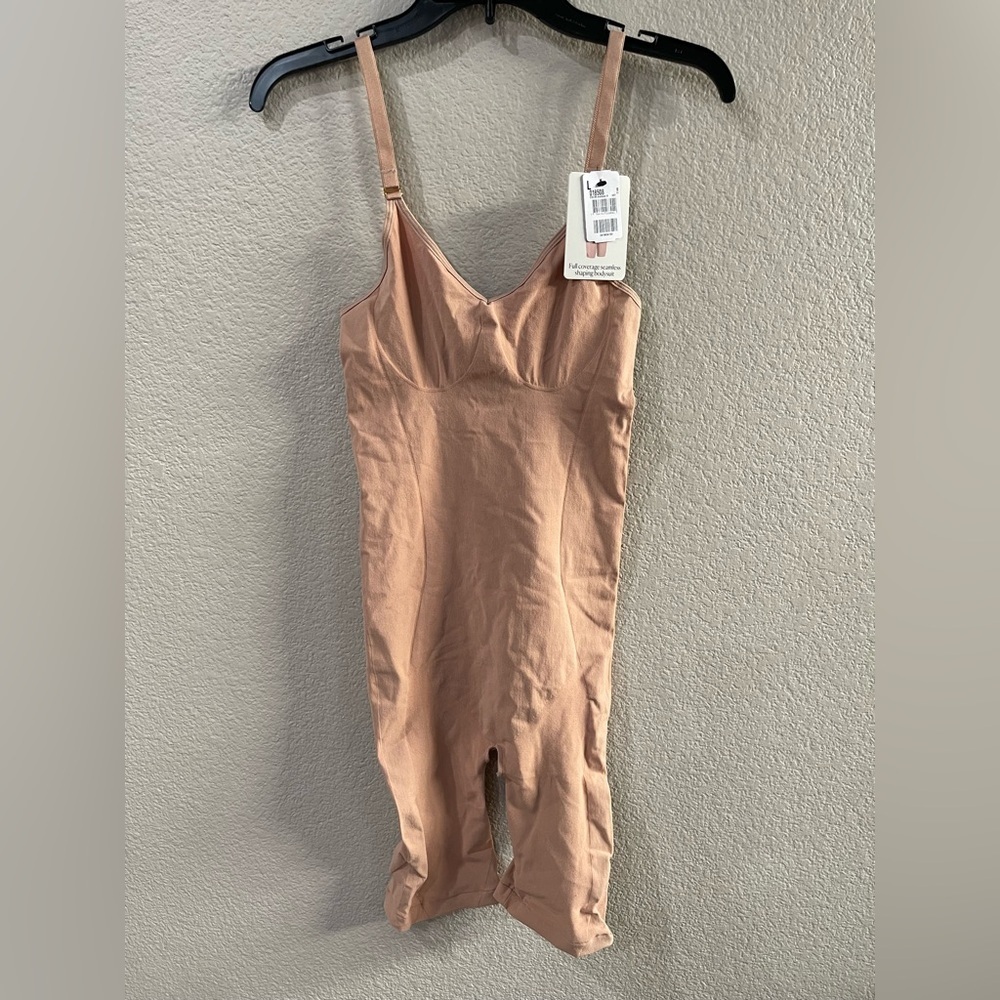 Leonisa full coverage seamless shaping bodysuit